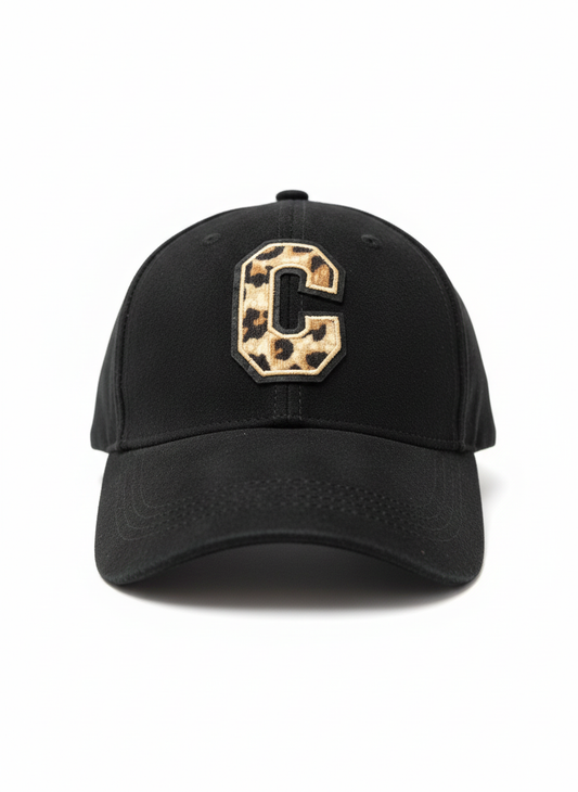 Casquette suédine “C” - Motif léopard noire